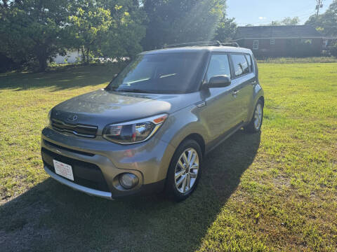 2017 Kia Soul +