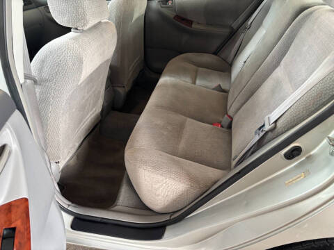 2004 Toyota Corolla LE