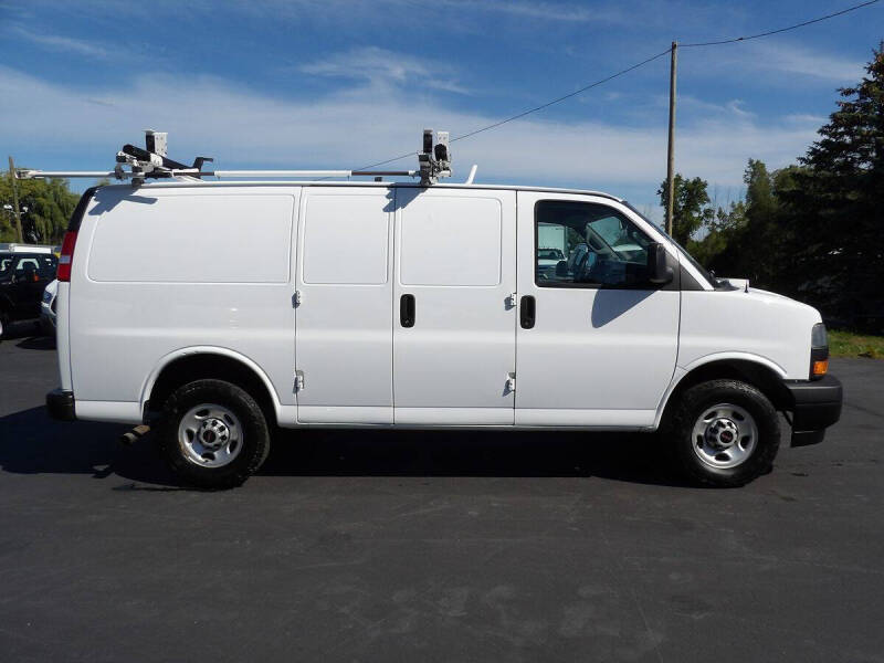 2023 GMC Savana 2500