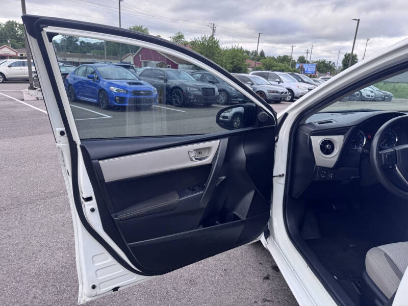 2019 Toyota Corolla LE