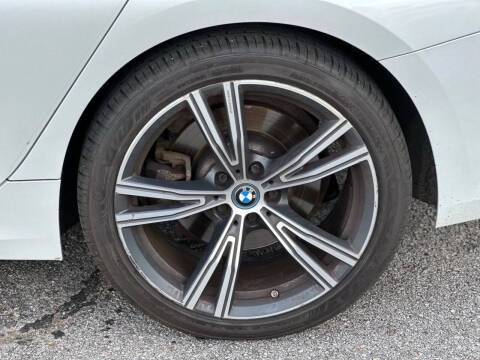 2022 BMW 3 Series 330e