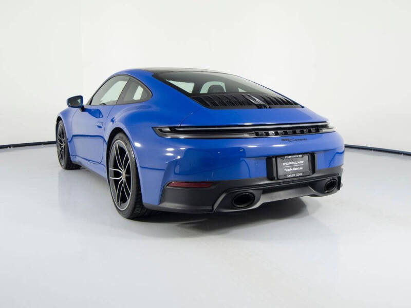 2025 Porsche 911 Carrera