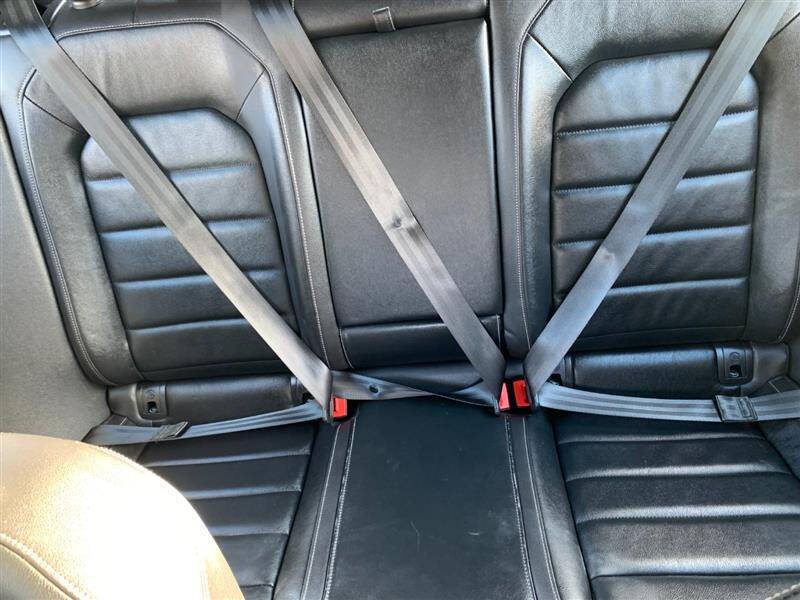 2017 Volkswagen Golf R 4Motion