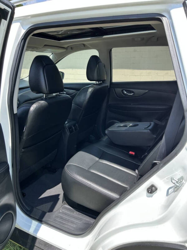 2016 Nissan Rogue SL