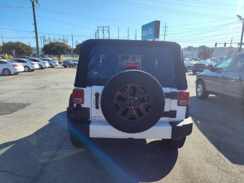 2013 Jeep Wrangler Sahara