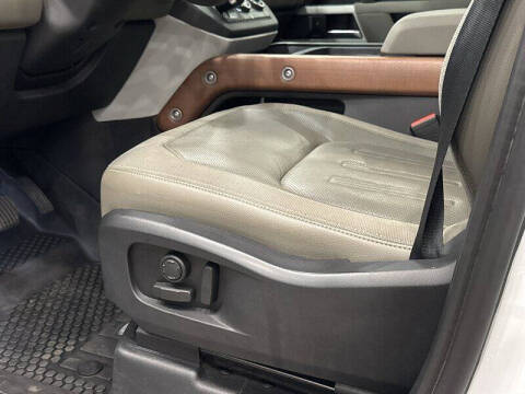 2021 Land Rover Defender 110 SE