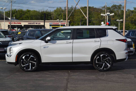 2023 Mitsubishi Outlander PHEV SE