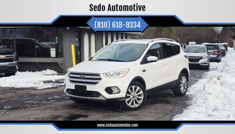 2017 Ford Escape Titanium's photo