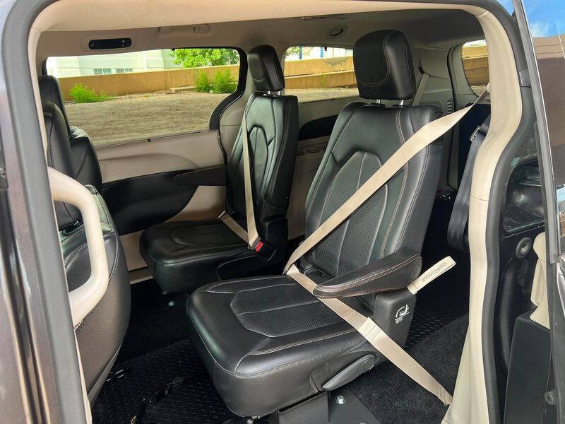 2019 Chrysler Pacifica Touring L