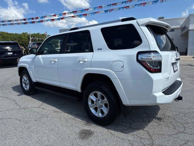2024 Toyota 4Runner SR5