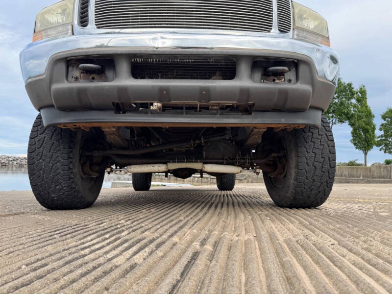 2003 Ford Excursion XLT