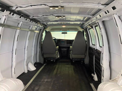 2017 Chevrolet Express 2500