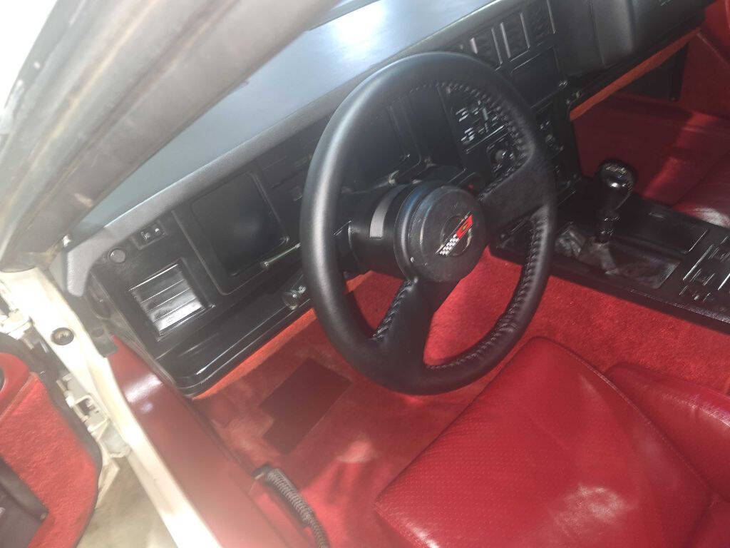 1985 Chevrolet Corvette 8