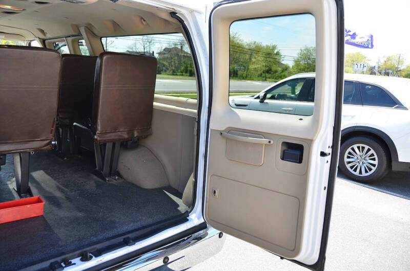 2008 Ford E-Series E-150 XLT