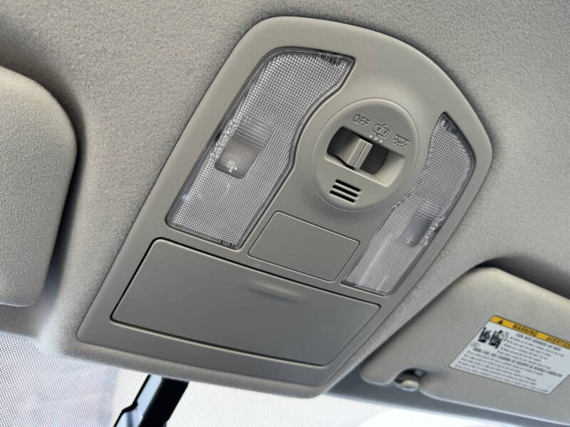 2017 Toyota Prius v Four