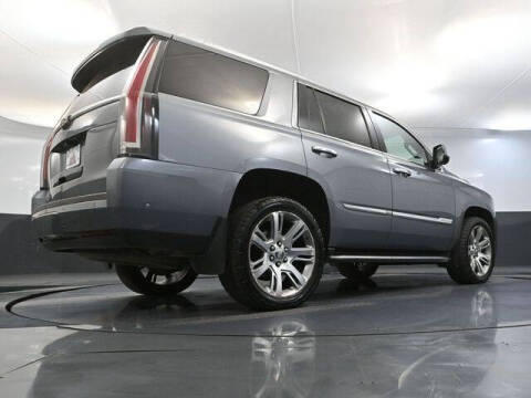2018 Cadillac Escalade Luxury