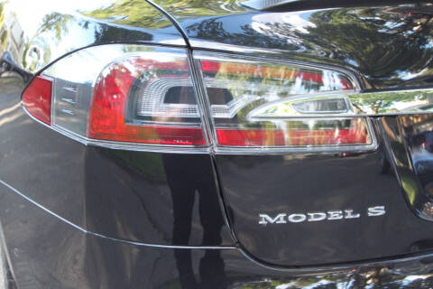 2016 Tesla Model S P90D