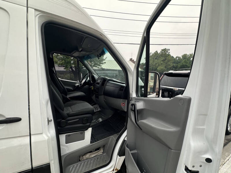 2011 Freightliner Sprinter 2500