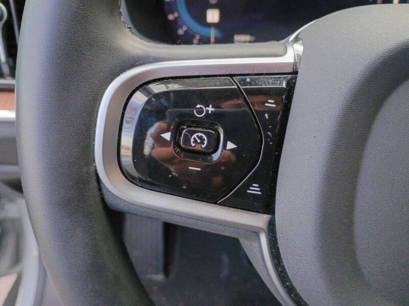 2025 Volvo V60 Cross Country B5 Plus