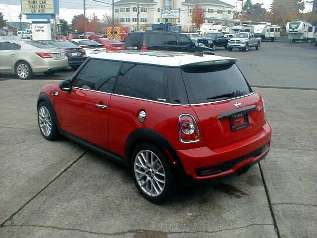 2011 MINI Cooper John Cooper Works