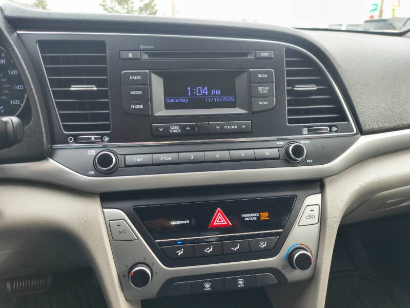 2018 Hyundai Elantra SE