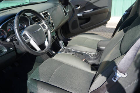 2012 Chrysler 200 Touring