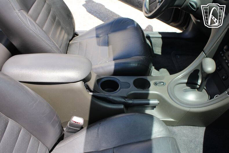 2002 Ford Mustang GT Deluxe