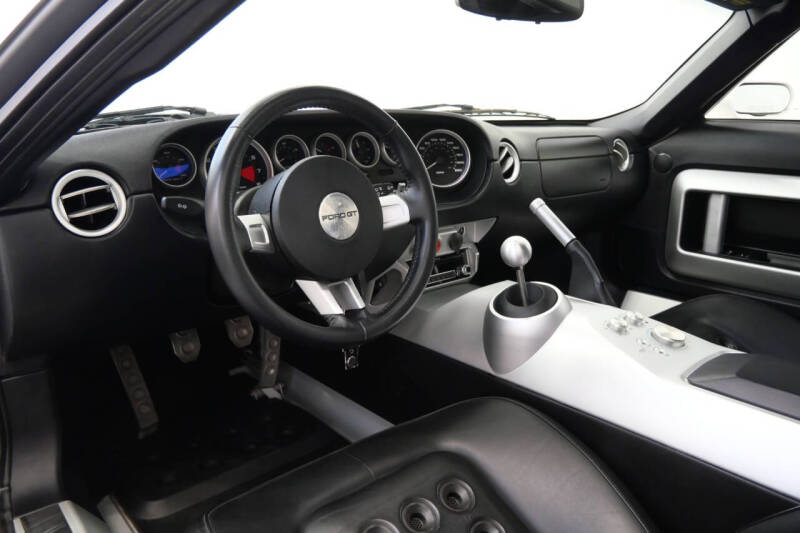 2005 Ford GT