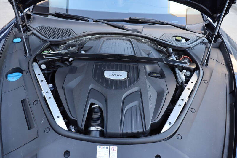 2018 Porsche Panamera 4 Sport Turismo