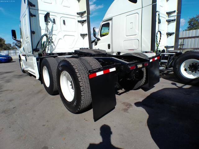 2020 Freightliner Cascadia