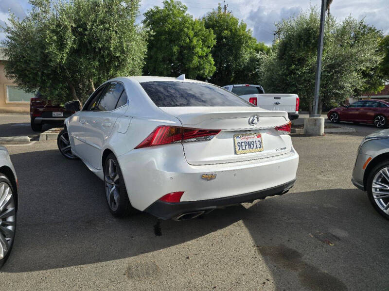 2018 Lexus IS 300