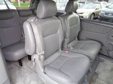 2007 Toyota Sienna XLE 7-Passenger