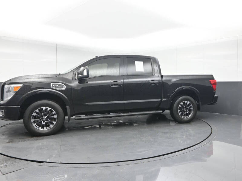 2017 Nissan Titan