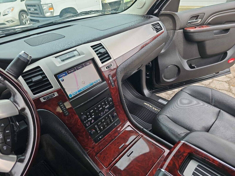 2013 Cadillac Escalade EXT Premium