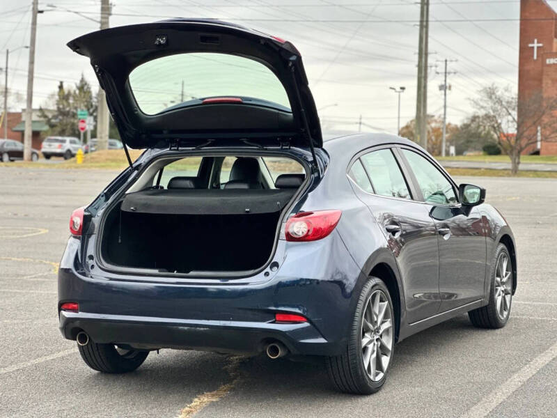 2018 Mazda MAZDA3 Touring