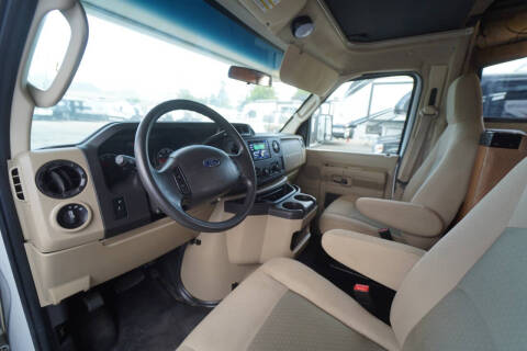 2018  Forest River  Coachmen Leprechaun