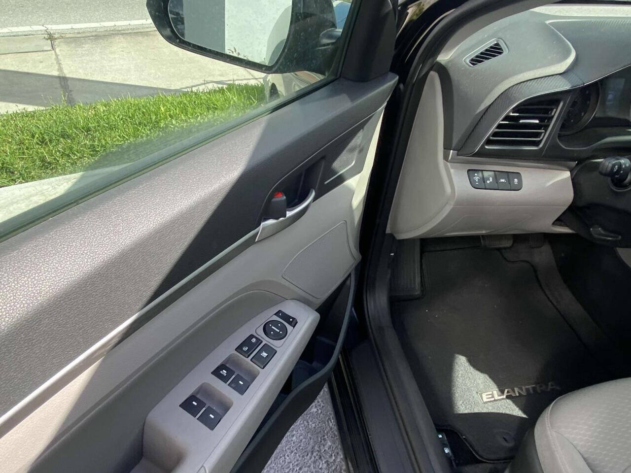 2020 Hyundai Elantra  - $22,600