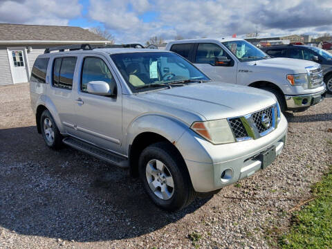 2005 Nissan Pathfinder SE