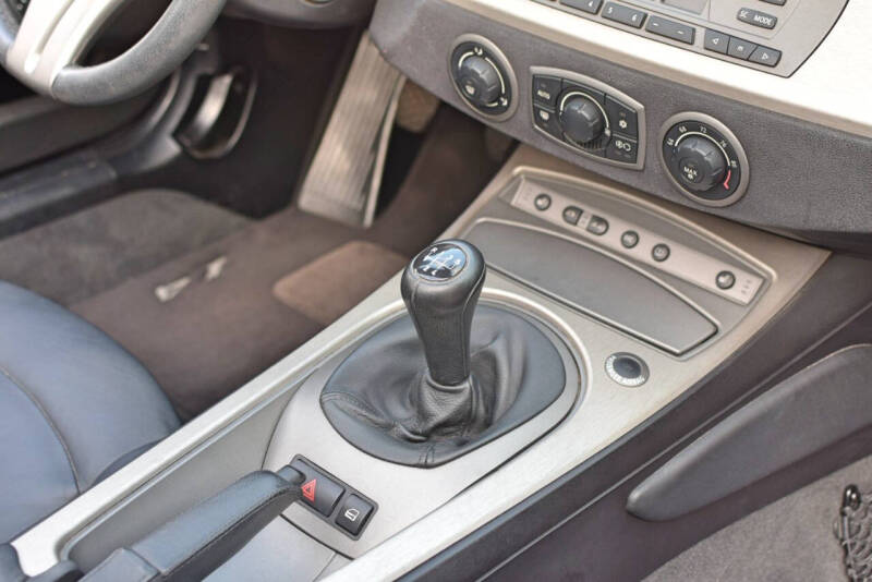 2003 BMW Z4 2.5i