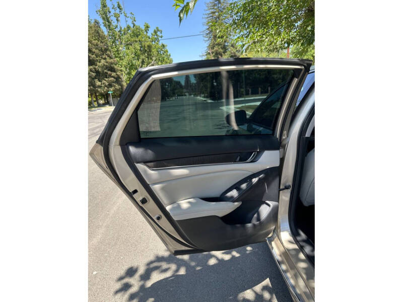 2018 Honda Accord Hybrid Touring