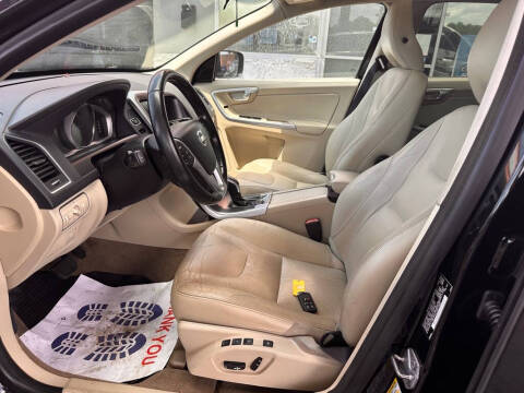 2015 Volvo XC60 T5 Drive-E Premier