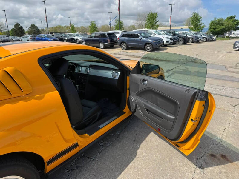 2008 Ford Mustang V6 Deluxe