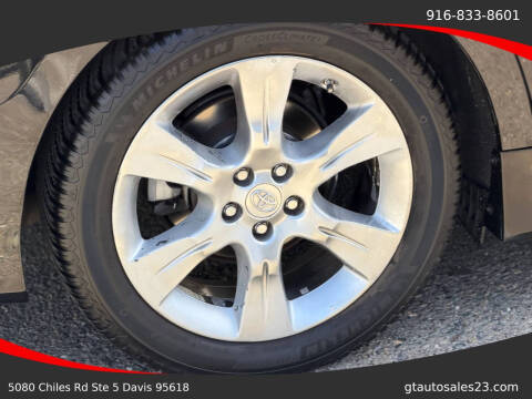 2013 Toyota Sienna SE 8-Passenger