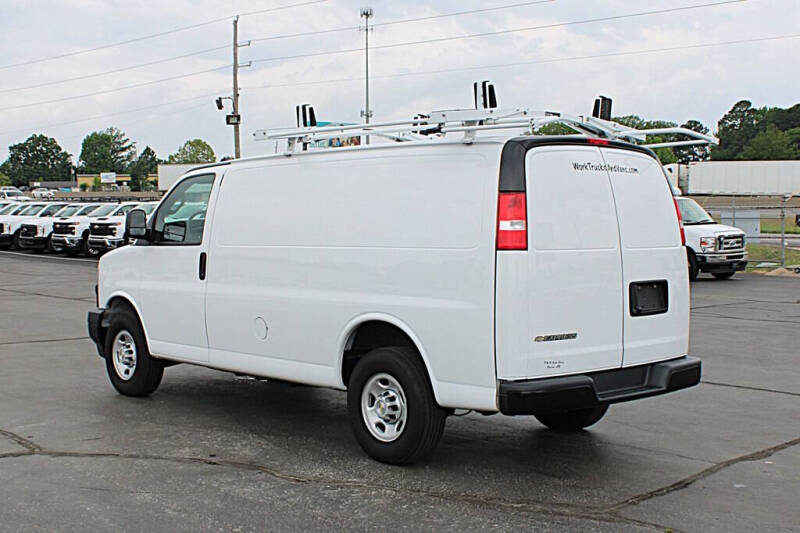 2024 Chevrolet Express 2500