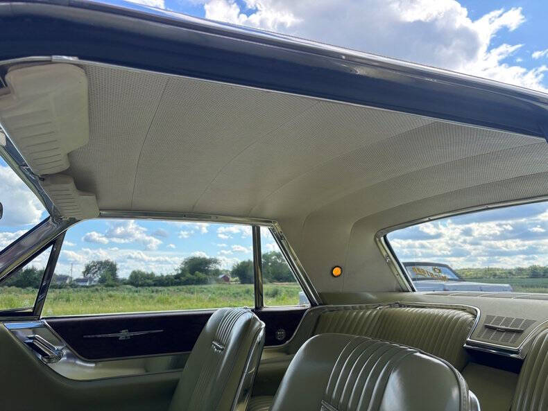 1964 Ford Thunderbird