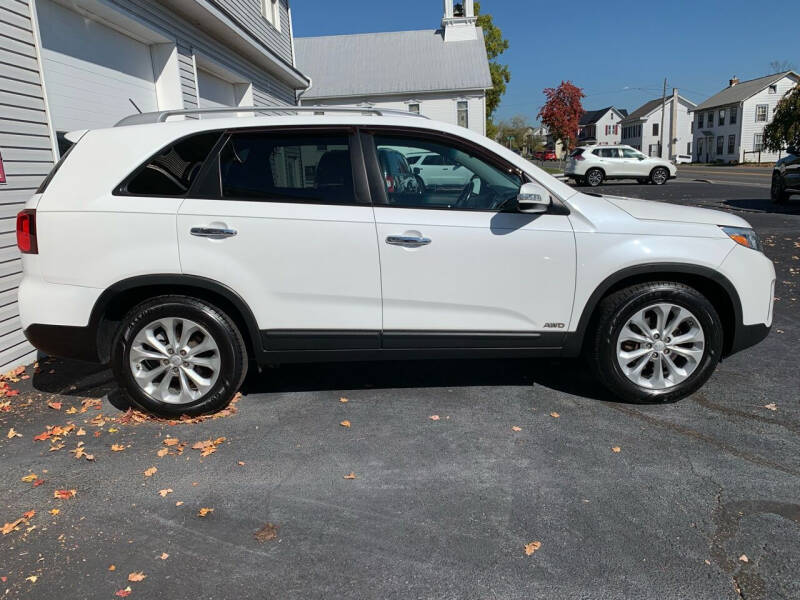 2014 Kia Sorento for sale at VILLAGE SERVICE CENTER in Penns Creek PA