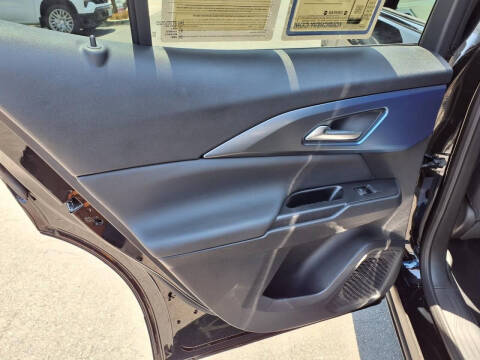 2026 Chevrolet Equinox EV LT 2