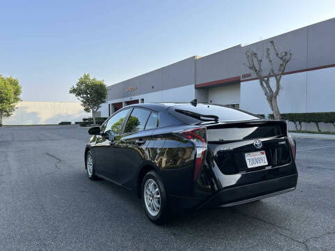 2016 Toyota Prius Three