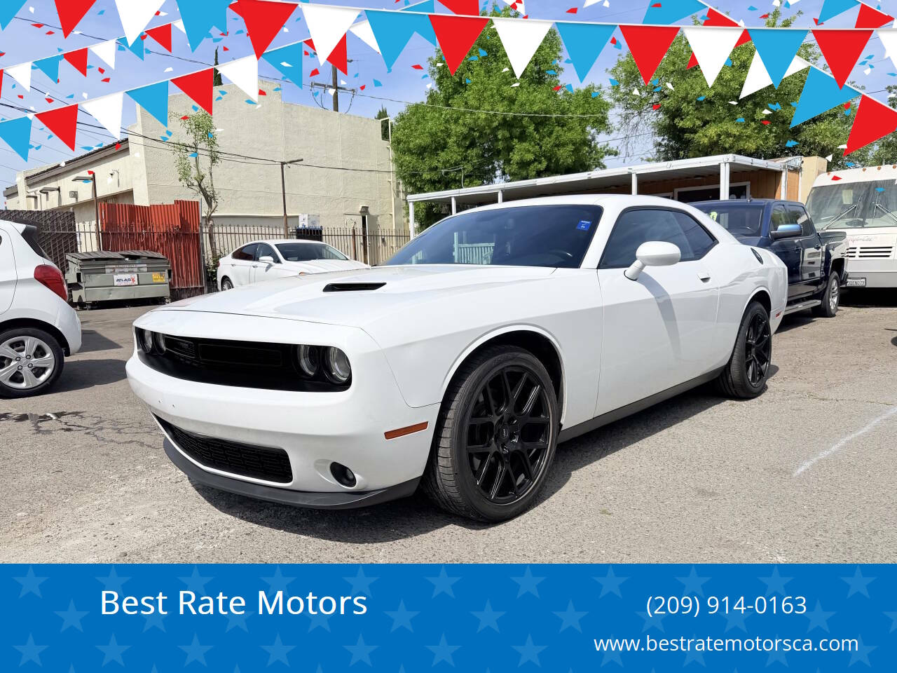 White 2018 Dodge Challenger SXT Plus SXT Plus 2dr Coupe 1