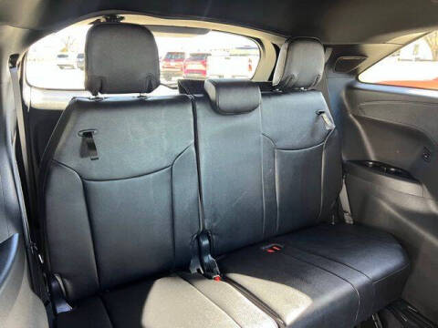 2025 Toyota Sienna Woodland Edition